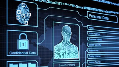 تعرف على 30 تطبيقًا للكاميرا في “Play Store” تتجسس عليك دون علمك