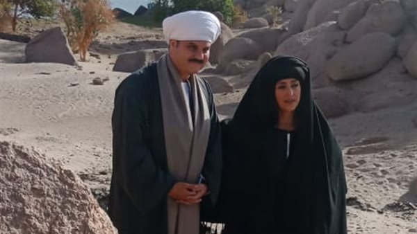 مؤلف مسلسل بنت القبائل يكشف حقيقة الإساءة لبنات كوم أمبو (فيديو)
