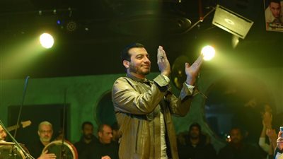 إعلامية كويتية تهاجم إيهاب توفيق: “صرتوا شعب المسخرة” (صورة)