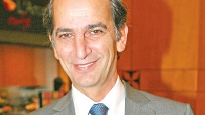 أسرار جديدة فى مشوار هشام سليم فى عيد ميلاد الـ62.. والشلالية سر غيابه