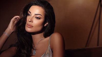 نادين نجيم: “لم أعتبر طلاقي دمارًا أو انهيارًا وإنما بداية لحياة جديدة” (صورة)