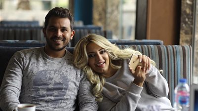 محمد رشاد يخوض تجربة برنامج “المتزوجون” مع مي حلمي على قناة النهار