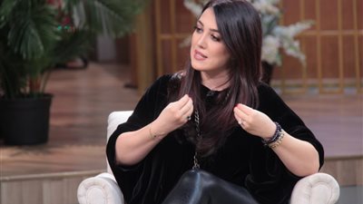 كندة علوش تفاجئ جمهورها بمنشور سياسي غامض على تويتر (صورة)