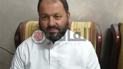 محافظ الدقهلية يكرم الأب منقذ ابنته من قطار الإسماعيلية ويستجيب لطلبه