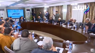 وفد من نقابة الفلاحين يزور أبو العينين لدعمه في الانتخابات: “سنلتف حولك لتطوير الزراعة” (فيديو)