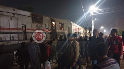 مفاجأة في حادث إجبار شاب على القفز من “قطار الإسكندرية” بسبب التذكرة