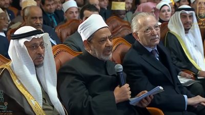 بعد حواره مع شيخ الأزهر.. الهيئة العامة تصدر طبعة جديدة من كتاب الخشت “نحو تأسيس عصر ديني جديد”