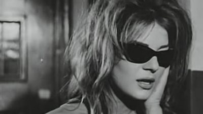 قدمته بجرأة فأصبح لقبها.. سبب تسمية نادية لطفي بـ”صاحبة النظارة السوداء”