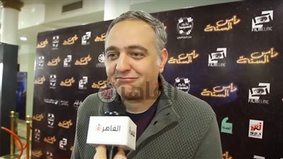 محمد حفظي: تأجيل العرض أفاد فيلم “رأس السنة”.. وحابب تصنيفه +18 (فيديو)