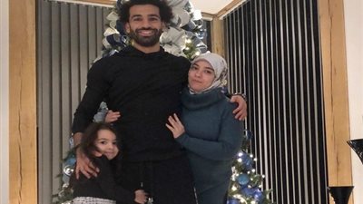 زوجة محمد صلاح داخل غرفة العمليات لاستقبال مولود جديد خلال ساعات (خاص)