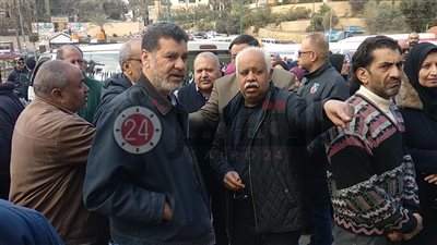 تشييع جثمان الكاتب الراحل لينين الرملي بحضور عدد قليل من الكتاب والمثقفين (صور وفيديو)