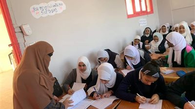 استنفار للزائرات الصحيات بمدارس البحر الأحمر للتوعية بالنظافة العامة ومحاربة الأمراض المعدية