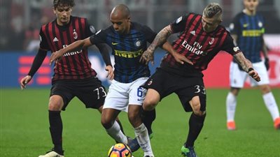 موعد مباراة ميلان وإنتر ميلان والقنوات الناقلة لها