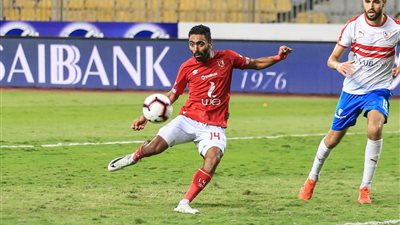 حسين الشحات يذبح عجلًا لفك النحس واستعادة مستواه (صور)