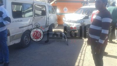 إصابة 9 طلاب في تصادم سيارتين أمام إحدى مدارس مدينة سفاجا