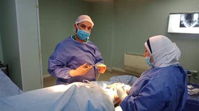 إحالة ممرضة للنيابة “أجرَت غرز” بقدم طفل دون الرجوع لطبيب الجراحة بالمنوفية