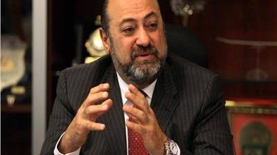 لماذا يخاف الرجال من الجهاز المركزي للمحاسبات أكثر من زوجاتهم؟.. العضو المنتدب لـ”الشرقية للدخان” يسأل ويُجيب