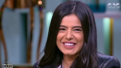 ابنة عامر منيب تروي رد فعل الجمهور على أغنية “عامل إيه في حياتك”