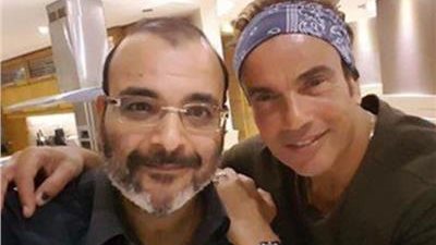 بعد قراره اعتزال الشعر.. عمرو دياب: “أيمن بهجت قمر المؤثر الأول في كتابة الأغاني”
