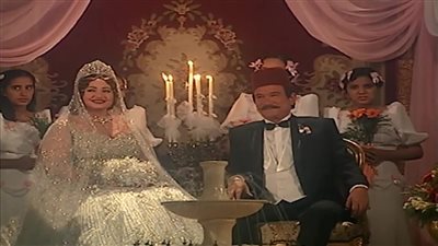 ليلي علوي لأحمد خليل : “أقوم ابوسك… لو كنت قابلتك بدري كنت أتجوزتك”