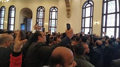 البابا تواضروس يشارك في جنازة الرئيس الأسبق محمد حسني مبارك