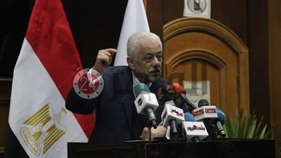 وزير التربية والتعليم يتفقد مدرسة الأمل للصم والمدرسة المصرية اليابانية بسوهاج