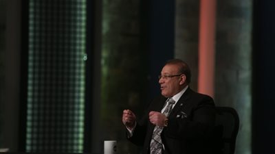 حسن راتب يكشف حقيقة الفيديو المفبرك ليسرا والشيخ الشعراوي: موظف مفصول وراء الواقعة