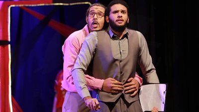 بعد فوزها بـ5 جوائز.. مسرحية “الدخان” لطلاب “إعلام القاهرة” تعرض للمرة الخامسة (صور)