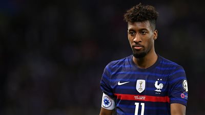 باريس سان جيرمان يرغب في استعادة كومان بديلًا لمبابي