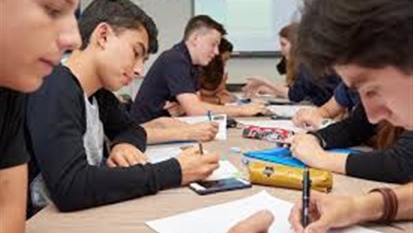 صورة طلاب-أرشيفية