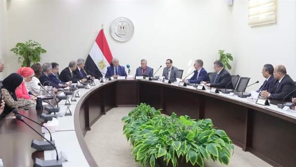 اجتماع الدكتور أيمن