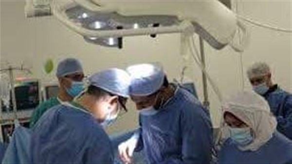 الفريق الطبي بمستشفى