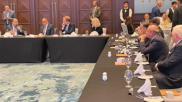 جانب من اللقاء