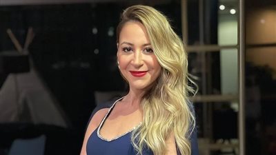 أشرف زكي: تأجيل مسرحية منة شلبي لانشغالها بمسلسلها في بيروت