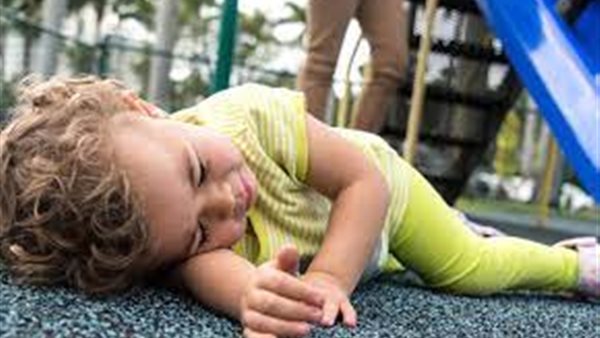 سقوط الأطفال