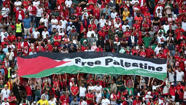 لافتة فلسطين حرة