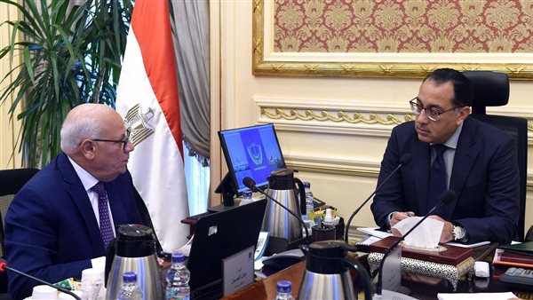 اجتماع الدكتور مصطفى