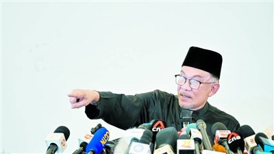 رئيس وزراء ماليزيا: يجب أن ترفض واشنطن استمرار القتل في غزة