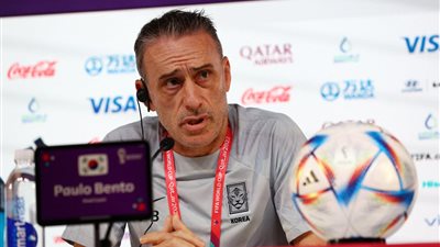 مدرب كوريا الجنوبية: الهدف المبكر صعّب المهمة.. ومشاركتنا بالمونديال جيدة