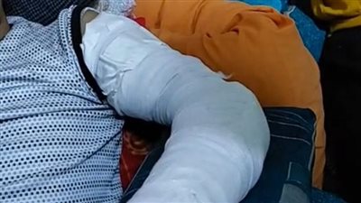 ضربه بـ كاتر.. طالب يتعدى على زميله ويصيبه بعاهة مستديمة في كفر الزيات | بث مباشر 