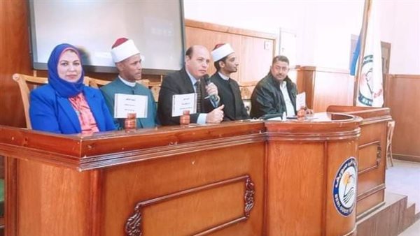 جانب من الندوة