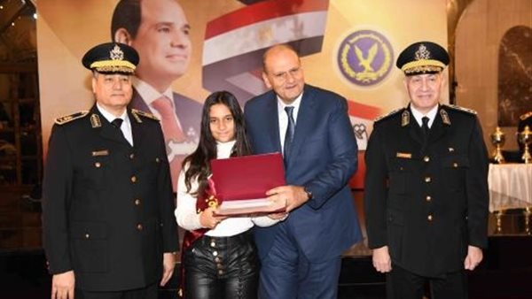 تكريم أبناء شهداء