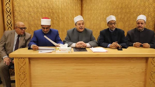 رئيس قطاع المعاهد