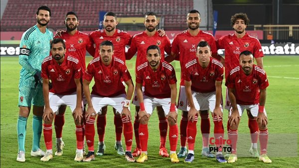 لاعبو الأهلي