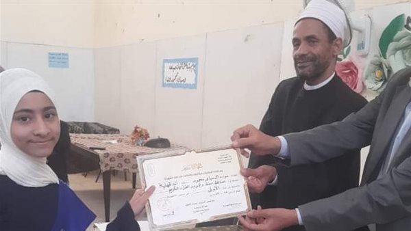  جانب من تكريم الطالبات