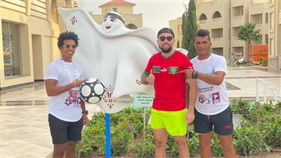 فنادق الغردقة تحتفل بفوز المغرب.. توروتة بعلم المملكة على شواطئ المنتجعات السياحية | صور