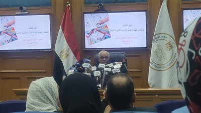 وزير التعليم يعلن تفاصيل امتحانات اللغات وتوزيع الدرجات لطلاب الثانوية العامة