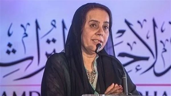 صفية غباش التي جمعت