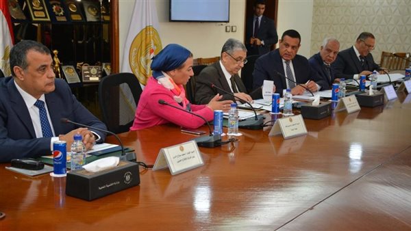 وزيرة البيئة 