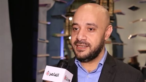 الكاتب محمد صادق